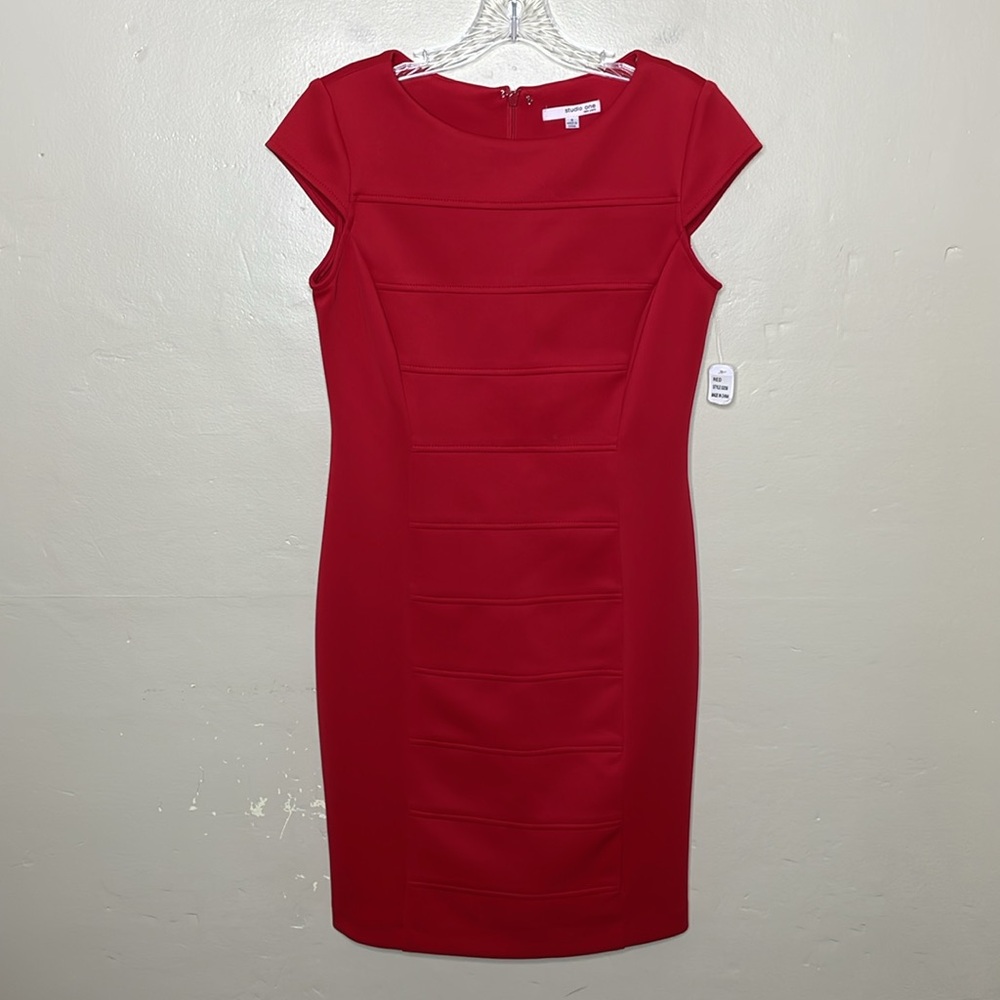 STUDIO ONE Red Shift Dress Fitted Scuba Fabric Corporate Career Wear NWT 4